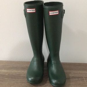EUC green matte Hunter rain boots